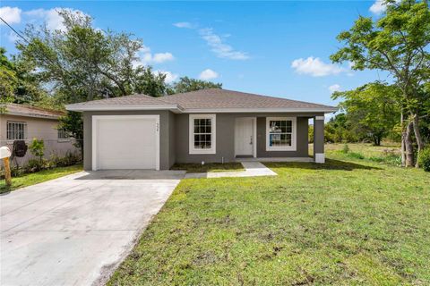 Single Family Residence in WINTER HAVEN FL 554 MARTIN LUTHER KING BLVD NE Blvd.jpg