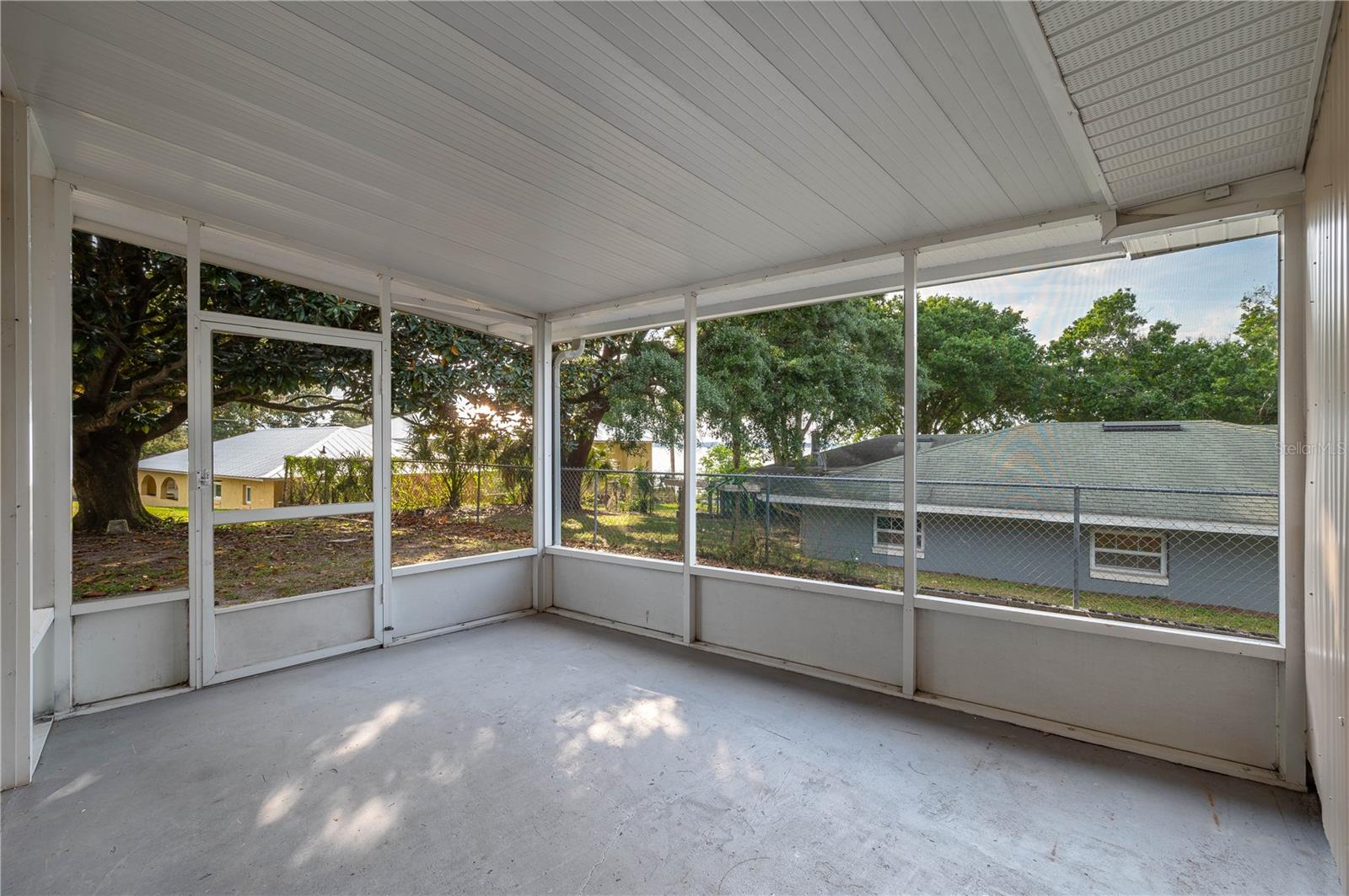 MIRALAGO SUB - Residential Lease