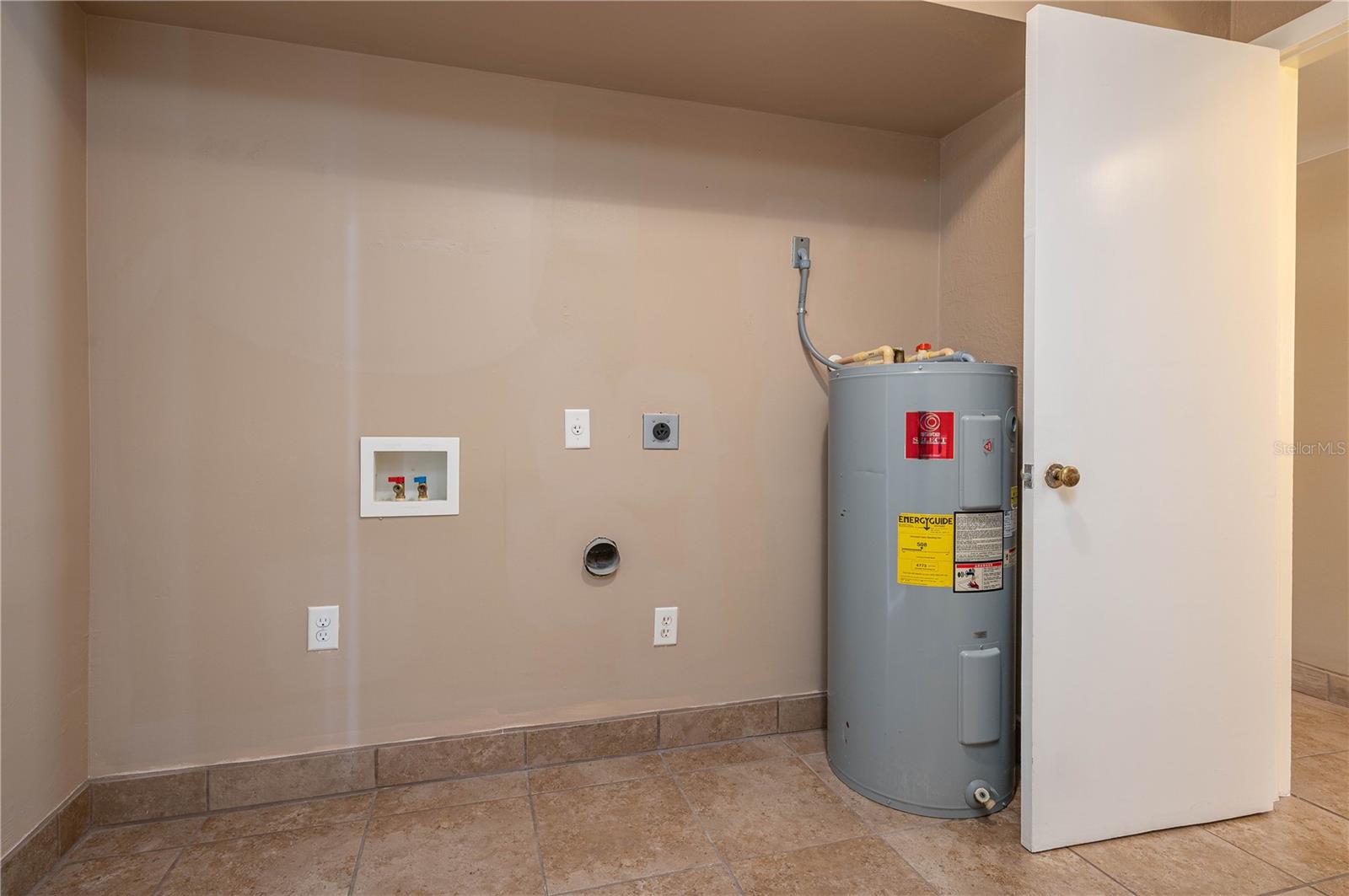 MIRALAGO SUB - Residential Lease