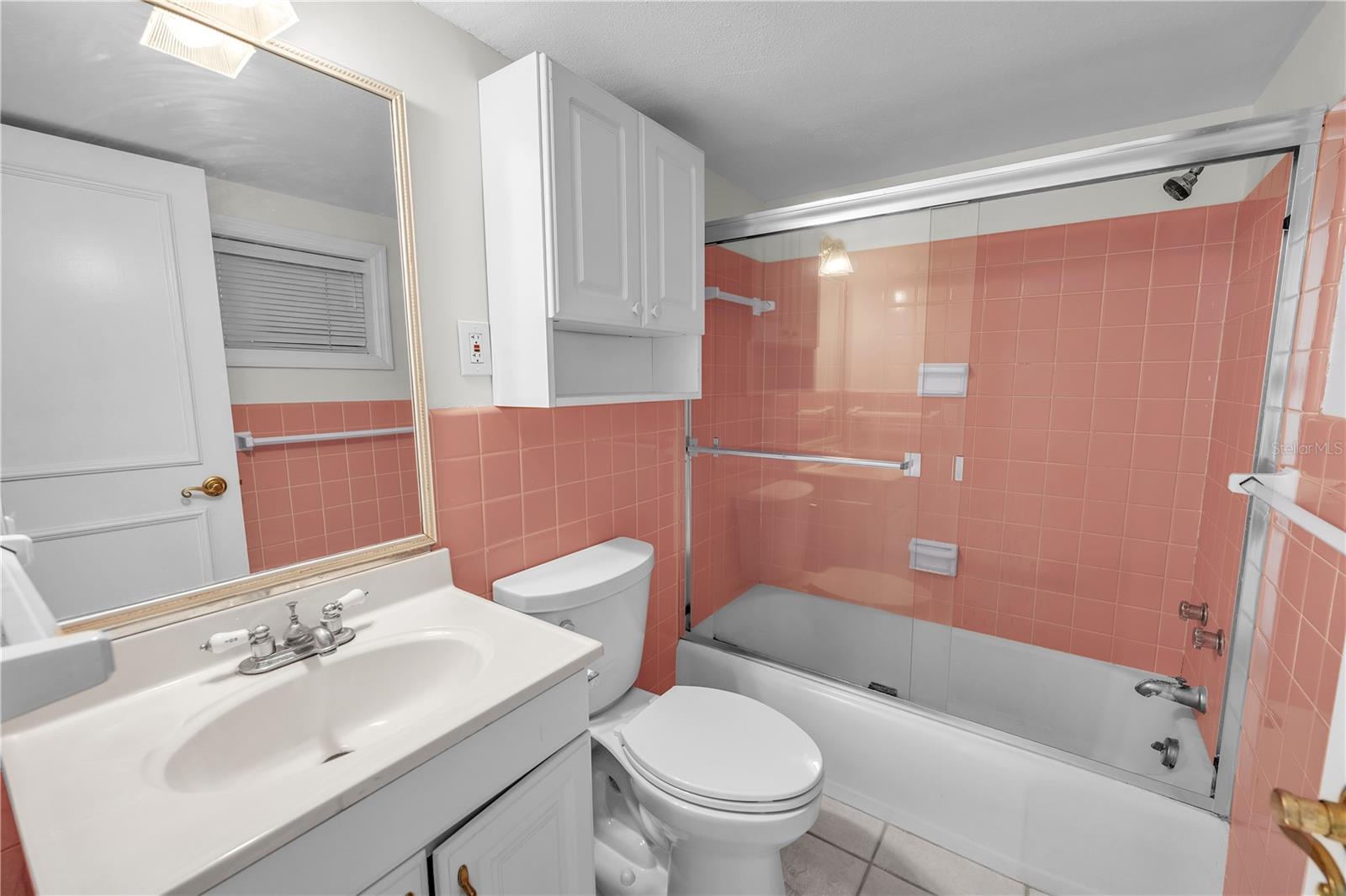 GULFSTREAM TOWERS - Residential Lease