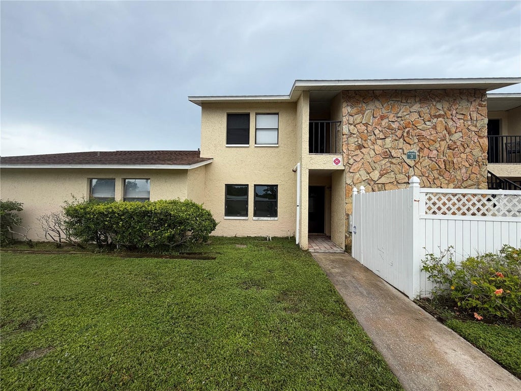 Photo of 6301 58th Street N #302, Pinellas Park, FL 33781 (MLS # O6439325)