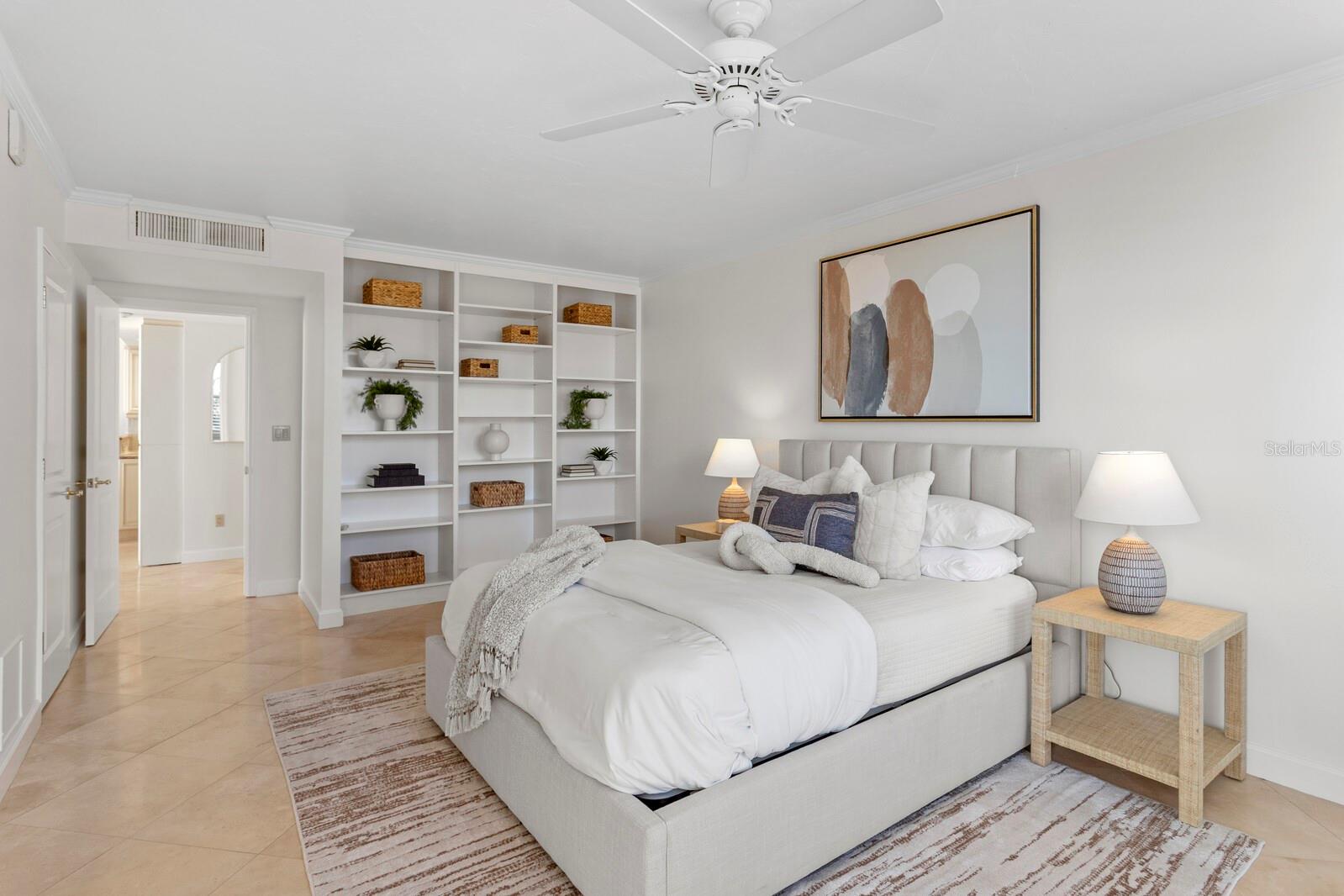 LIDO BEACH CLUB - Residential