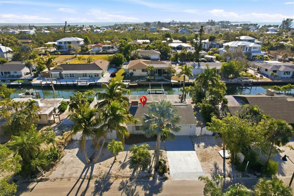 Photo of 552 Juan Anasco Dr, Longboat Key, FL 34228 (MLS # A4680786)