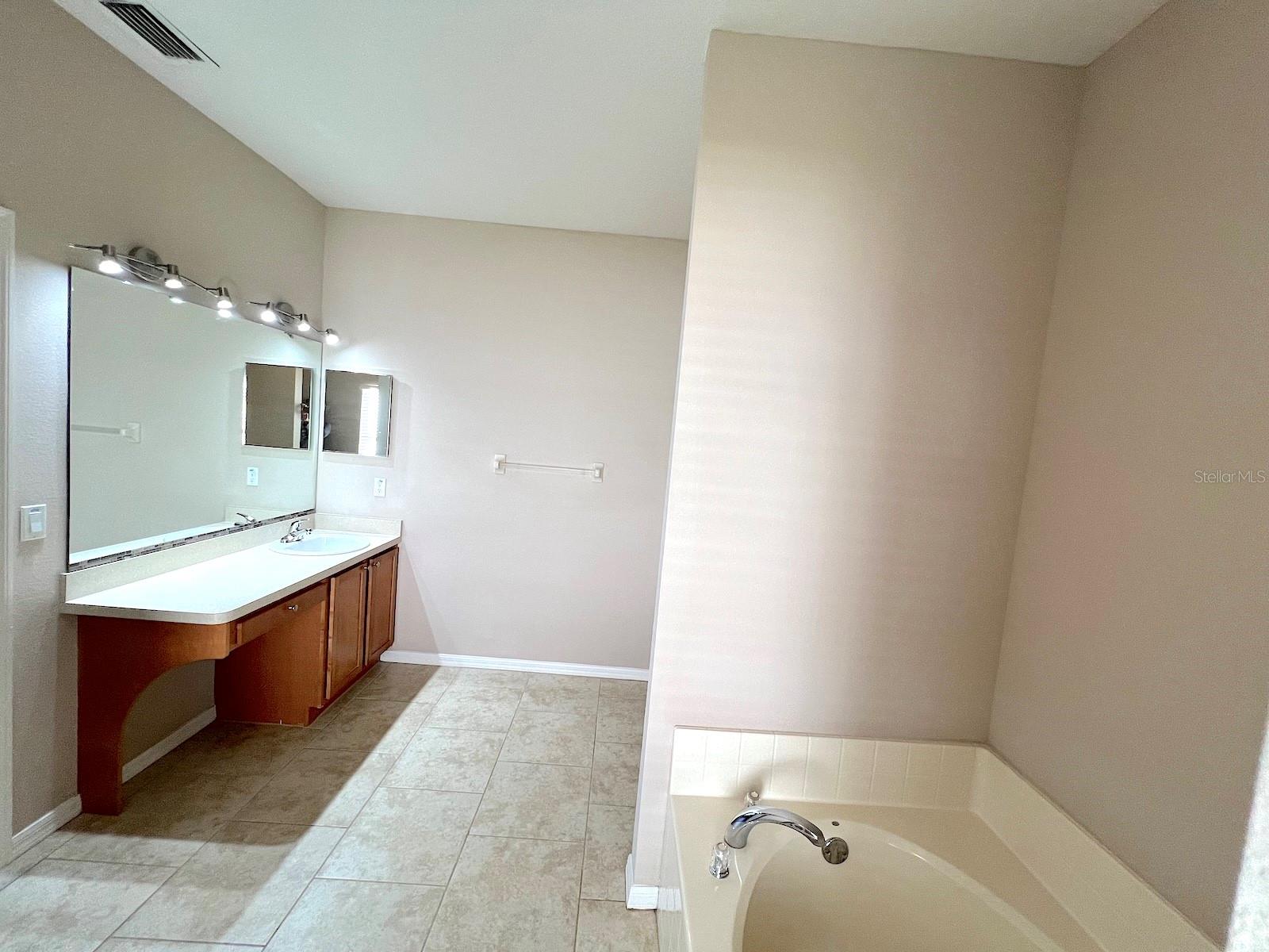 PALM COAST SEC 63 - Residential Lease