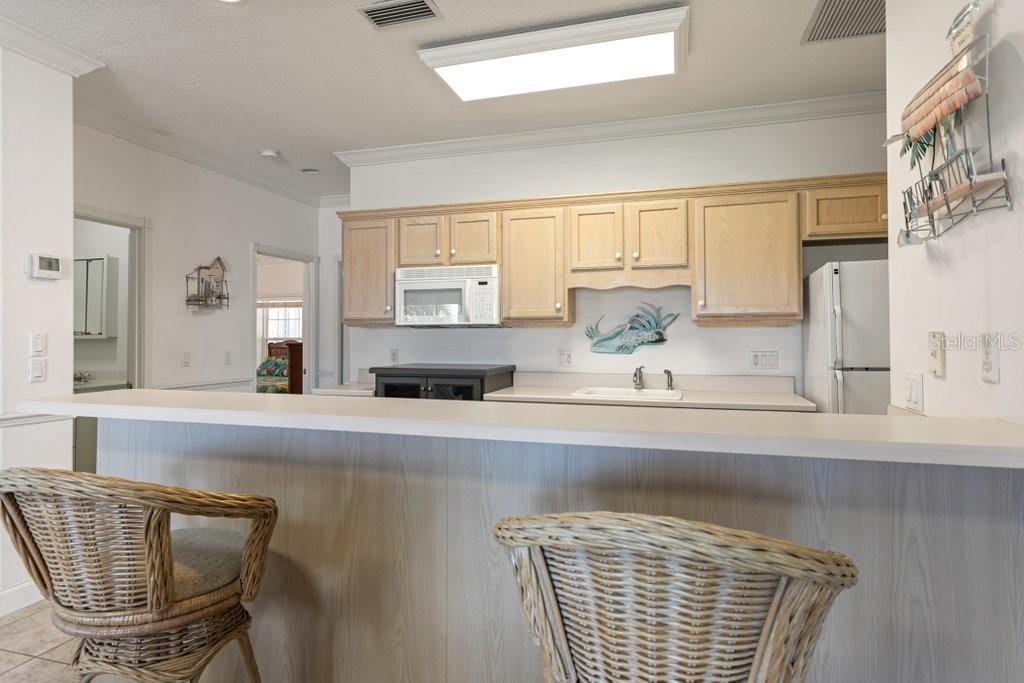 LAMBERT AVE UNIT 02 - Residential