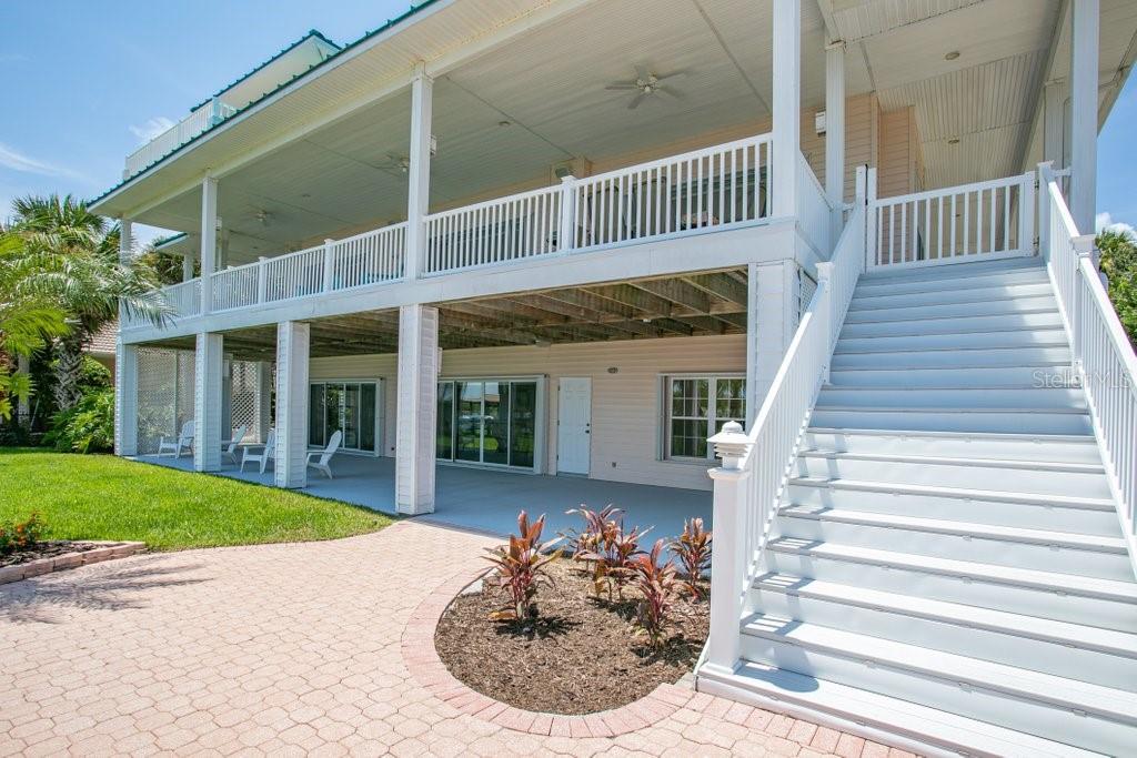 LAMBERT AVE UNIT 02 - Residential