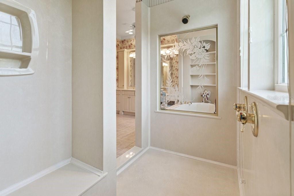 LAMBERT AVE UNIT 02 - Residential