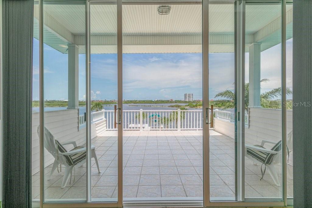 LAMBERT AVE UNIT 02 - Residential