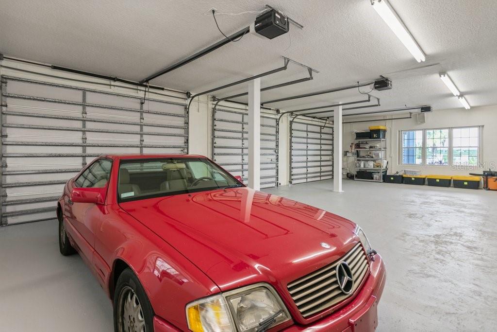 LAMBERT AVE UNIT 02 - Residential