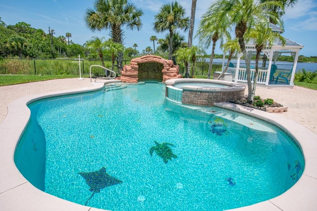 LAMBERT AVE UNIT 02 - Residential