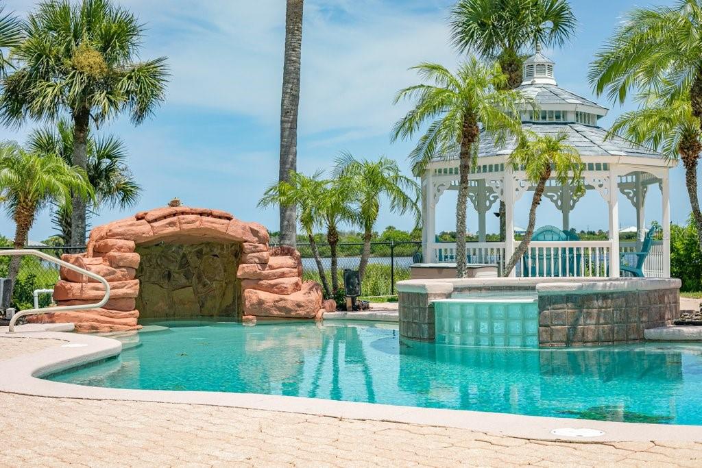 LAMBERT AVE UNIT 02 - Residential