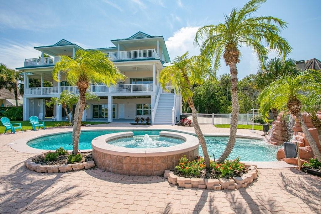 LAMBERT AVE UNIT 02 - Residential