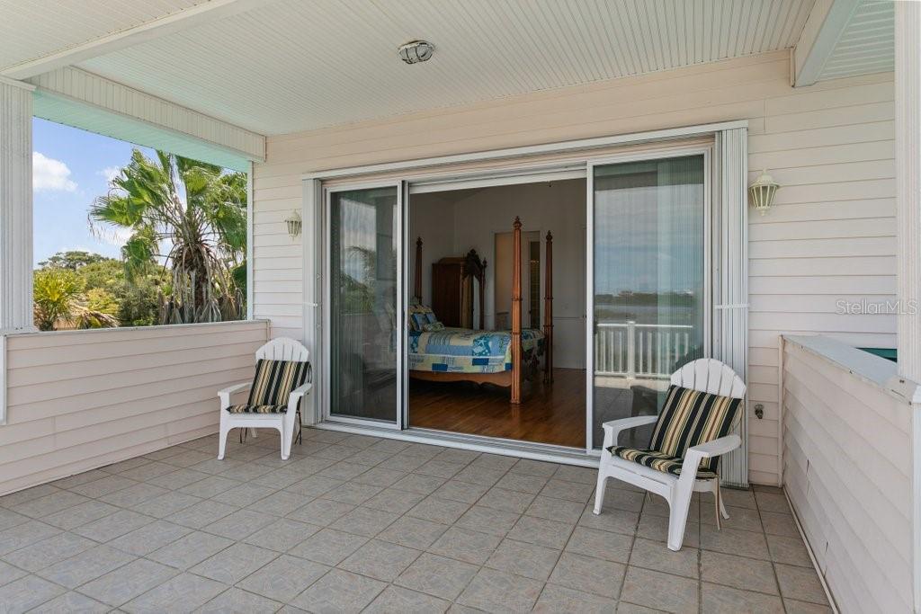 LAMBERT AVE UNIT 02 - Residential