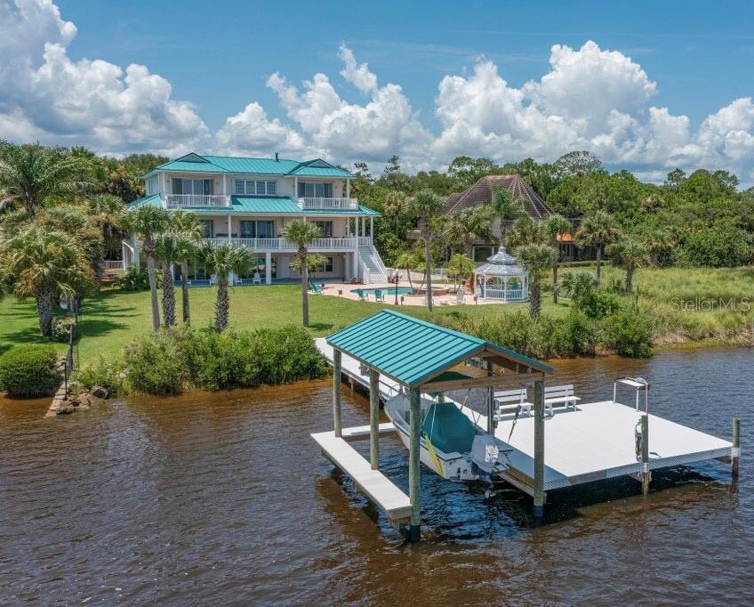 LAMBERT AVE UNIT 02 - Residential