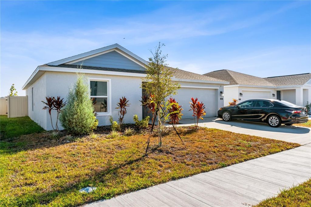 Photo of 2307 Scarlet Avenue, Winter Haven, FL 33884 (MLS # S5137553)