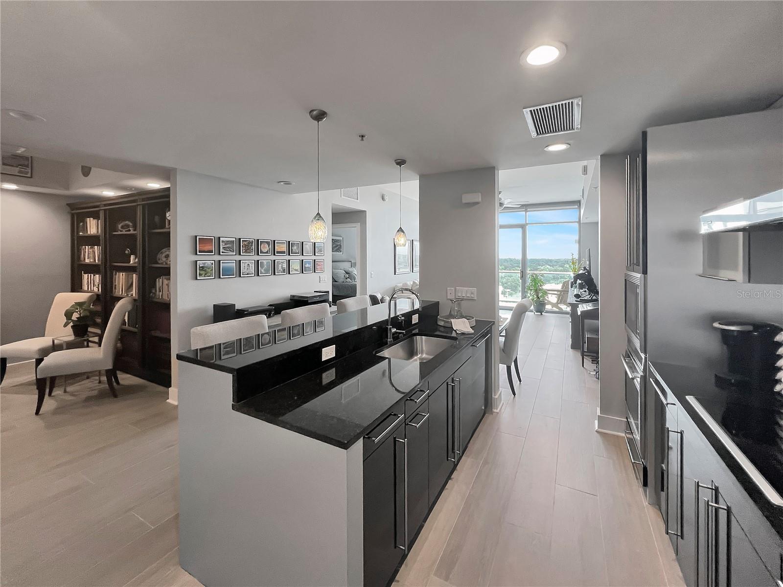260 OSCEOLA AVENUE 902