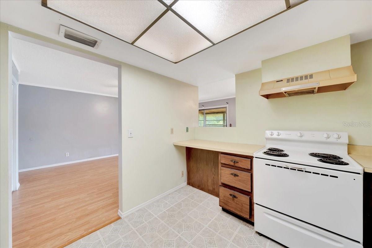 TWIN LAKES VILLAGE WEST CONDO - Residential