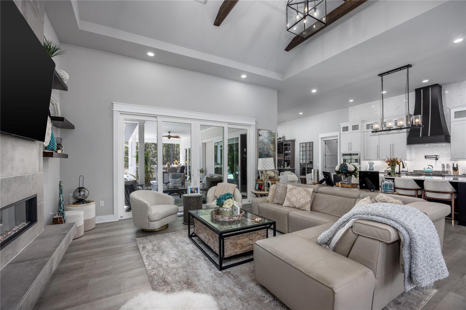 FOXRIDGE - Residential