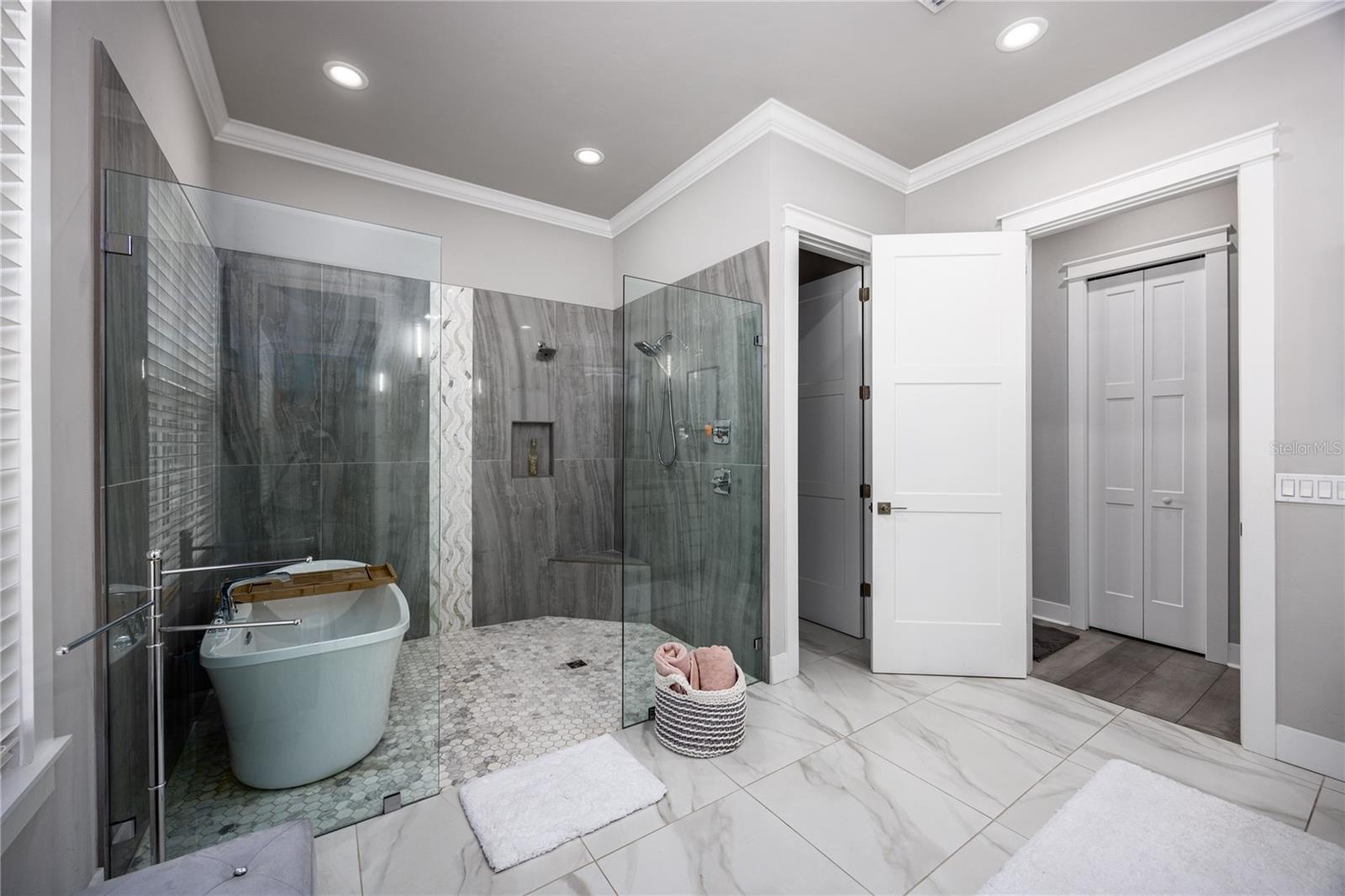 FOXRIDGE - Residential