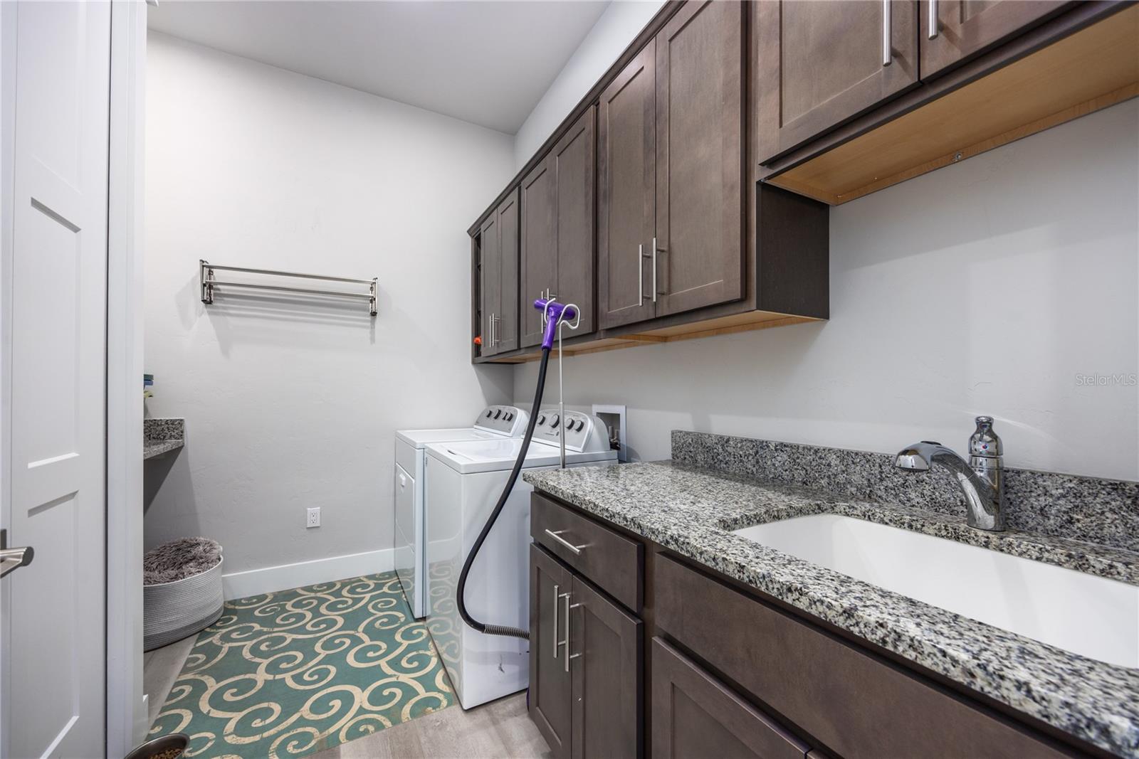 FOXRIDGE - Residential