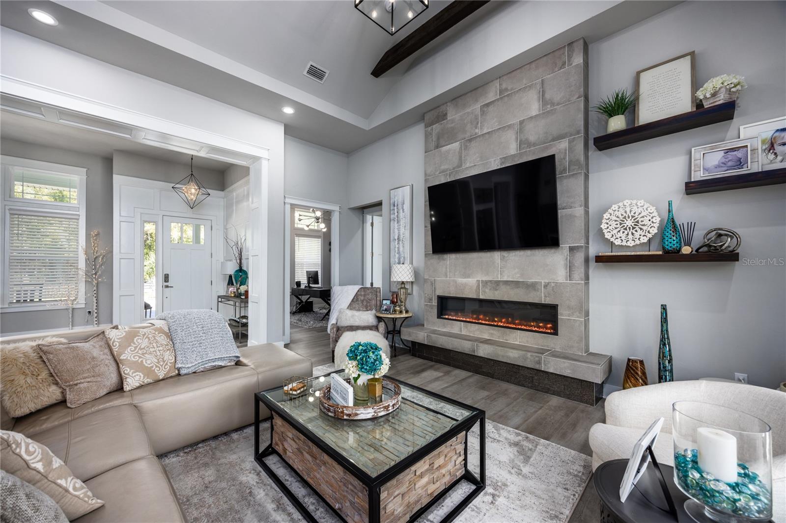 FOXRIDGE - Residential