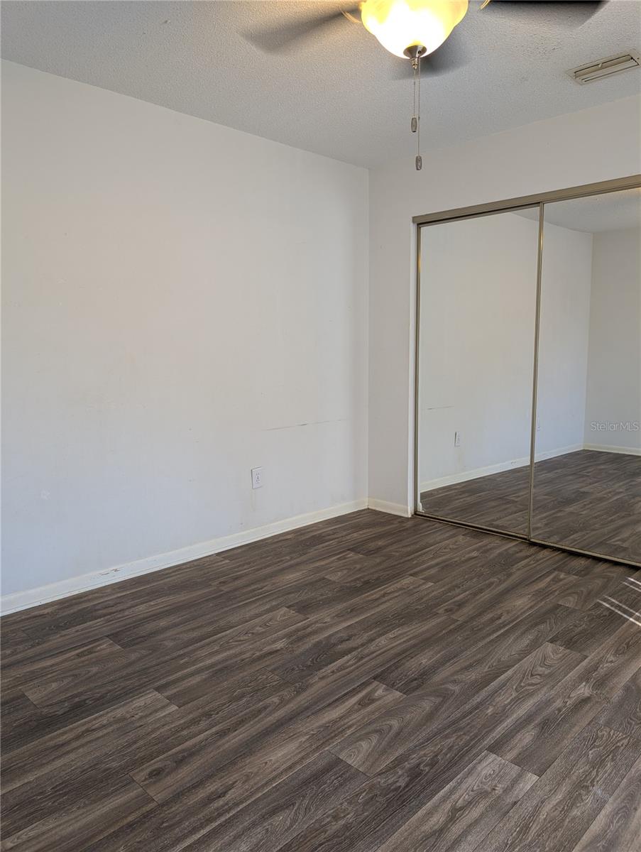 OAK TRACE UNIT II - Residential