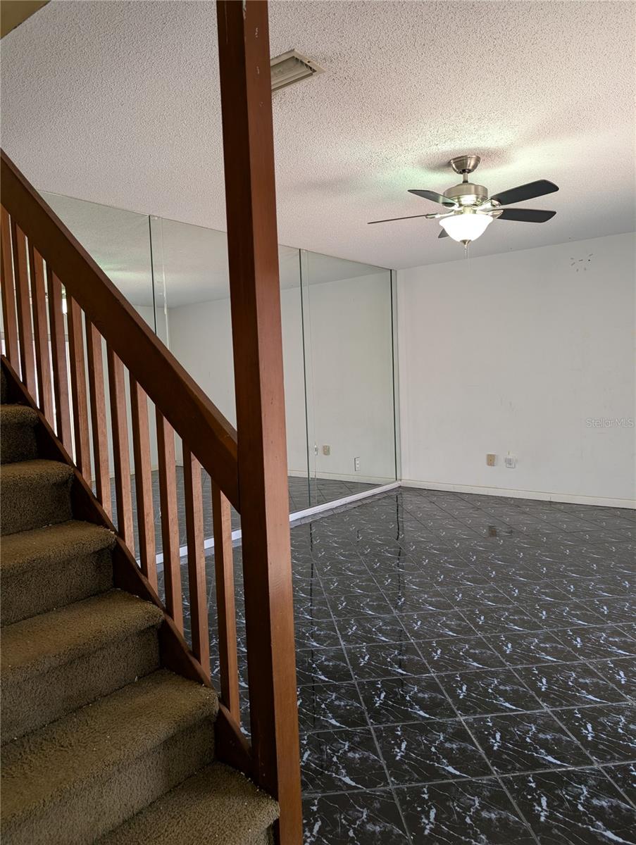 OAK TRACE UNIT II - Residential