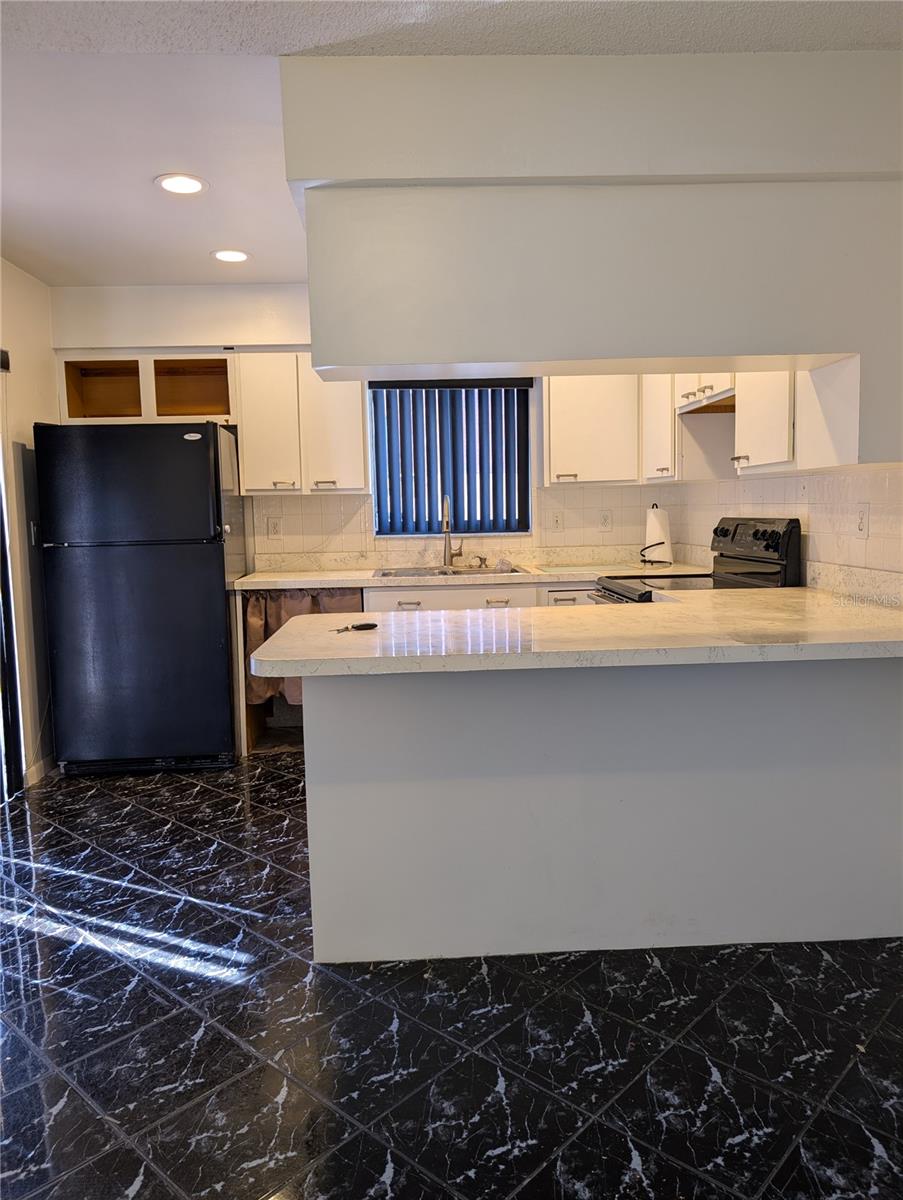 OAK TRACE UNIT II - Residential