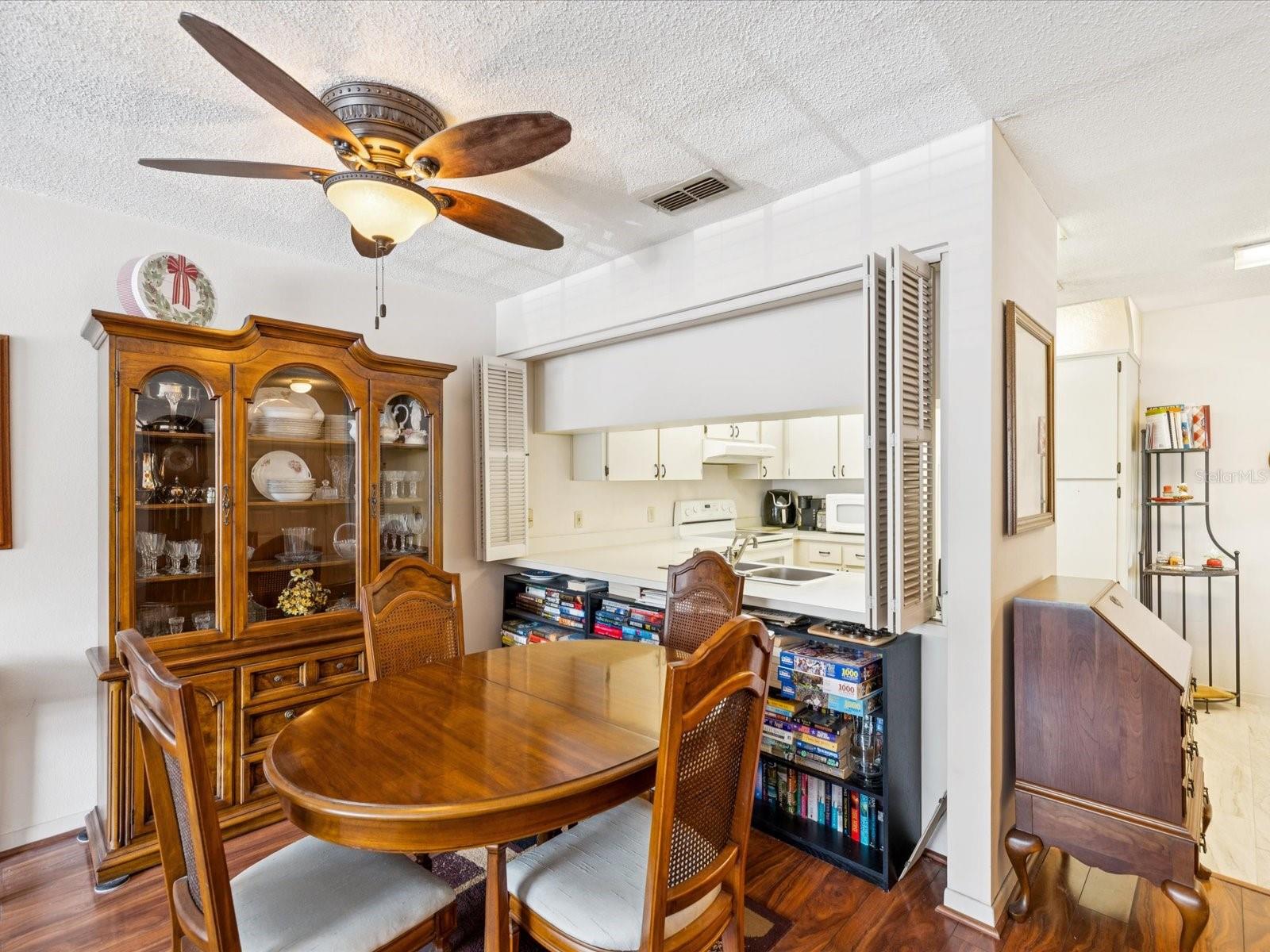 HILLSIDE CONDO - Residential