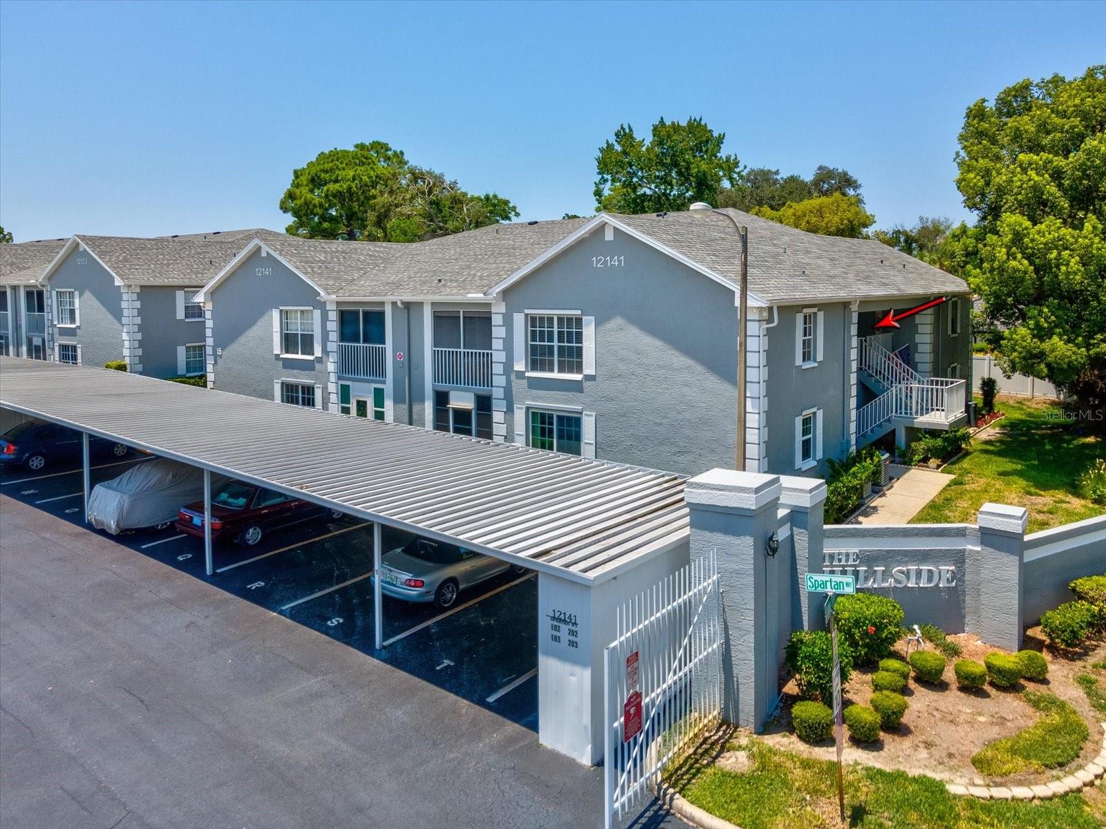 HILLSIDE CONDO - Residential