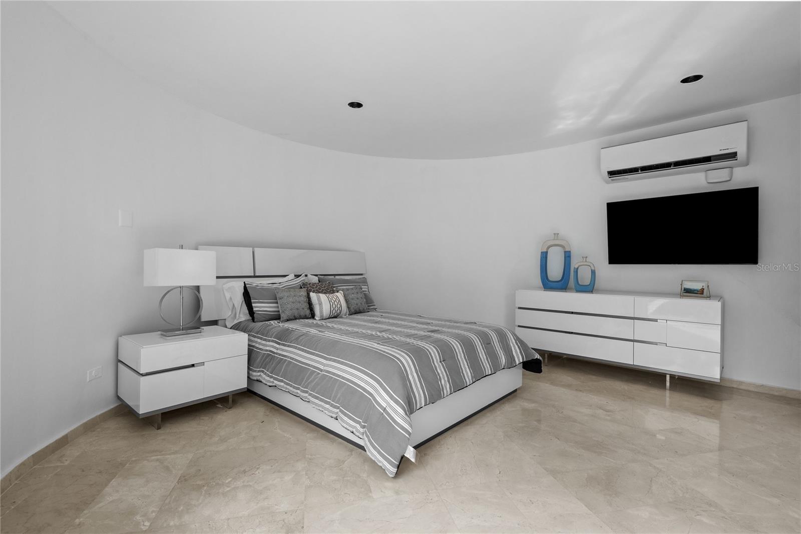 MONTE OLIMPO C-11 - Residential