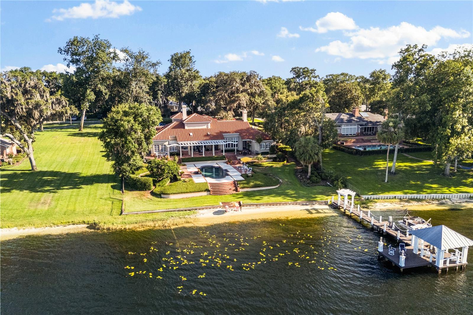 BRANTLEY COVE NORTH - Residential