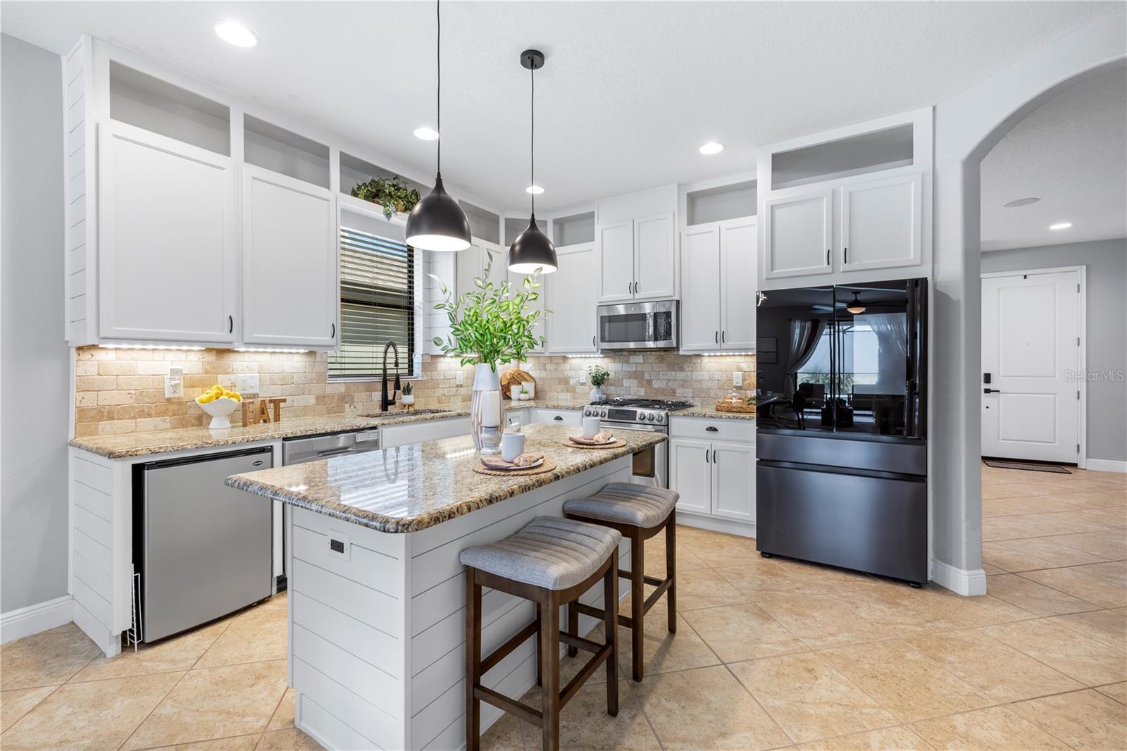 LAKESHORE RANCH PH I - Residential