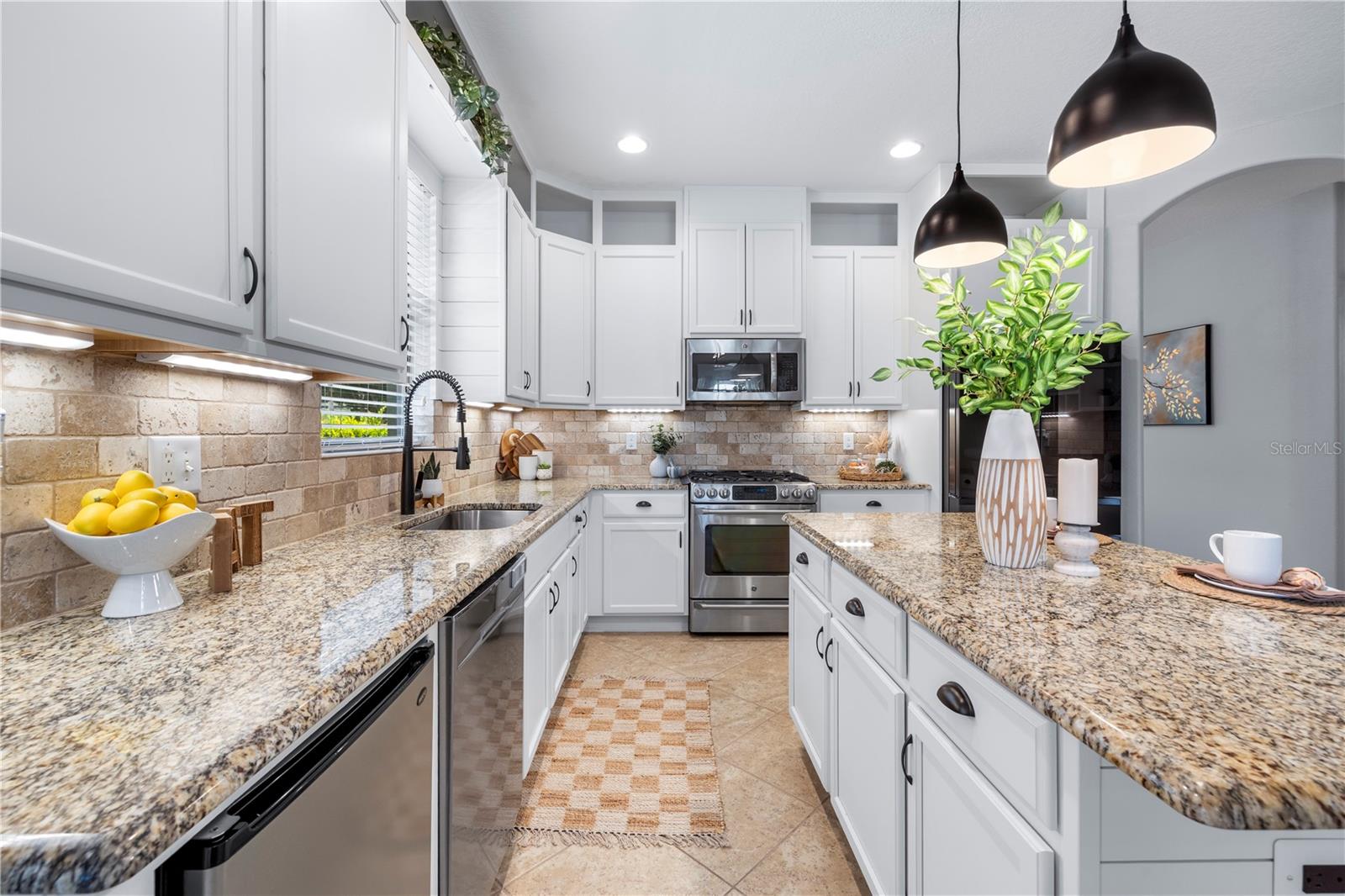 LAKESHORE RANCH PH I - Residential