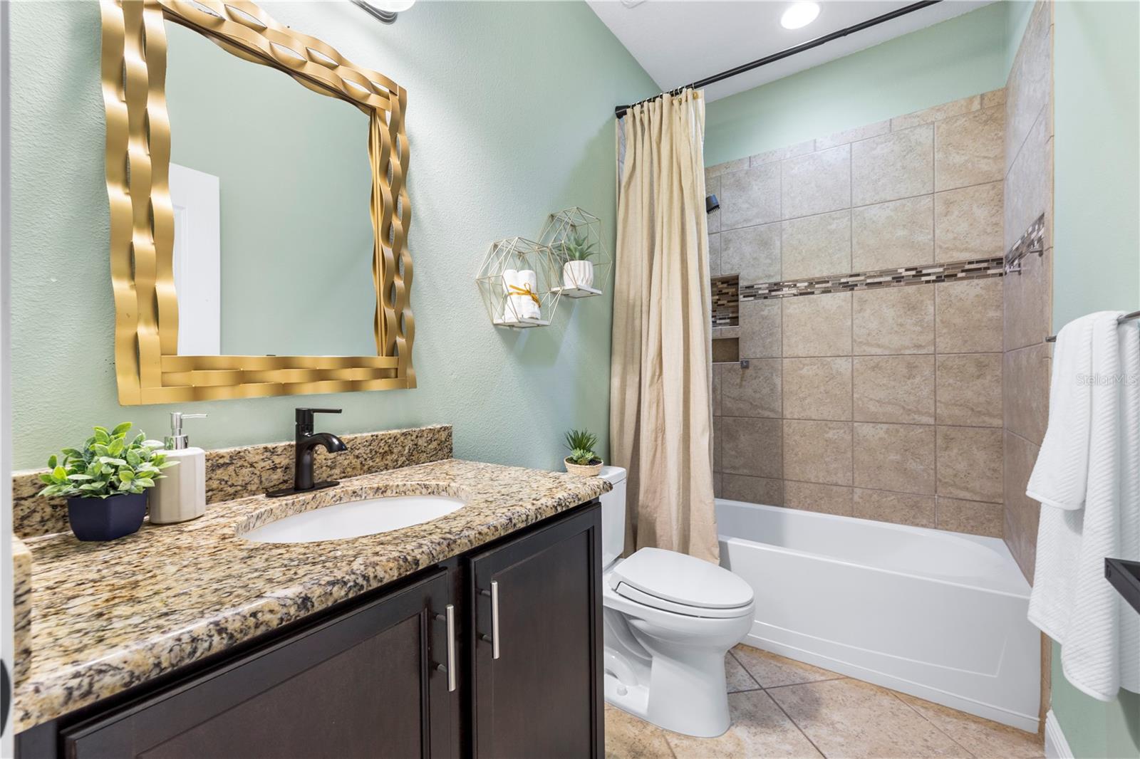 LAKESHORE RANCH PH I - Residential