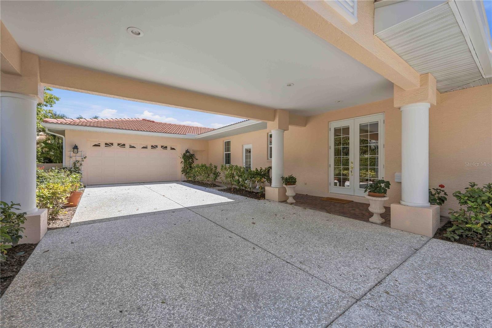517 GRANADA AVENUE