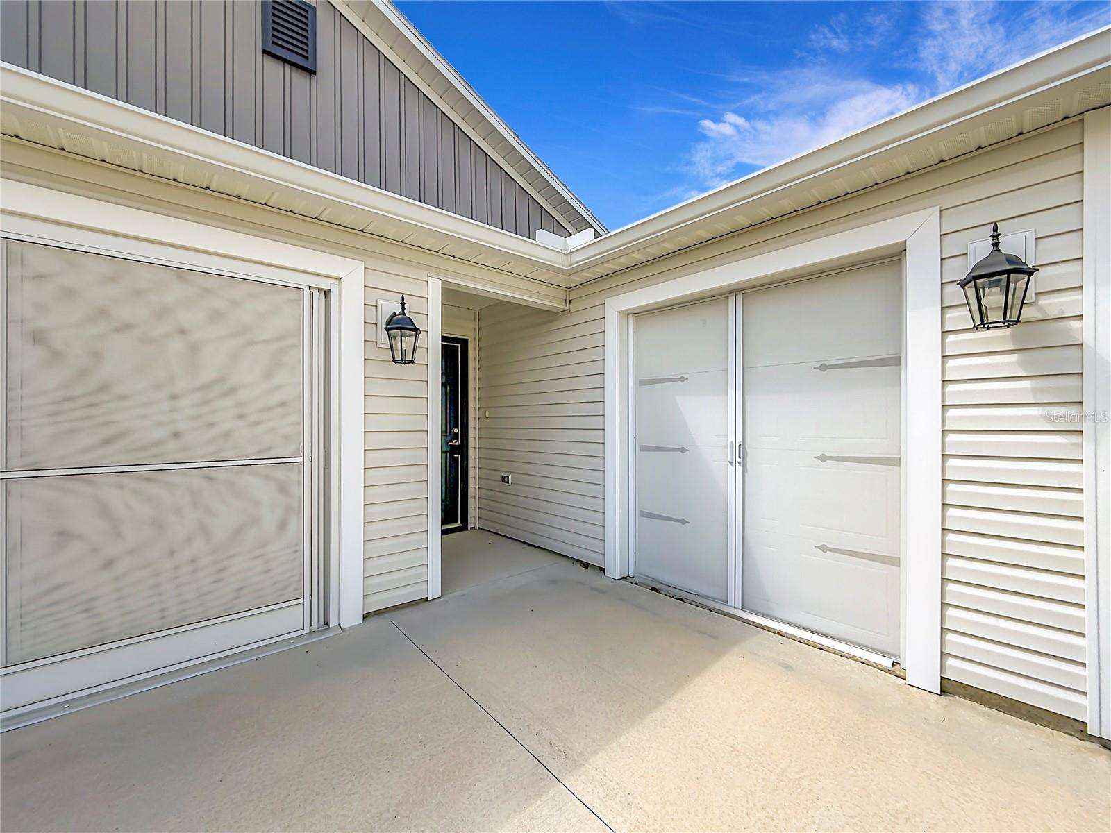 VILLAGES/SOUTHERN OAKS UN #130 - Residential