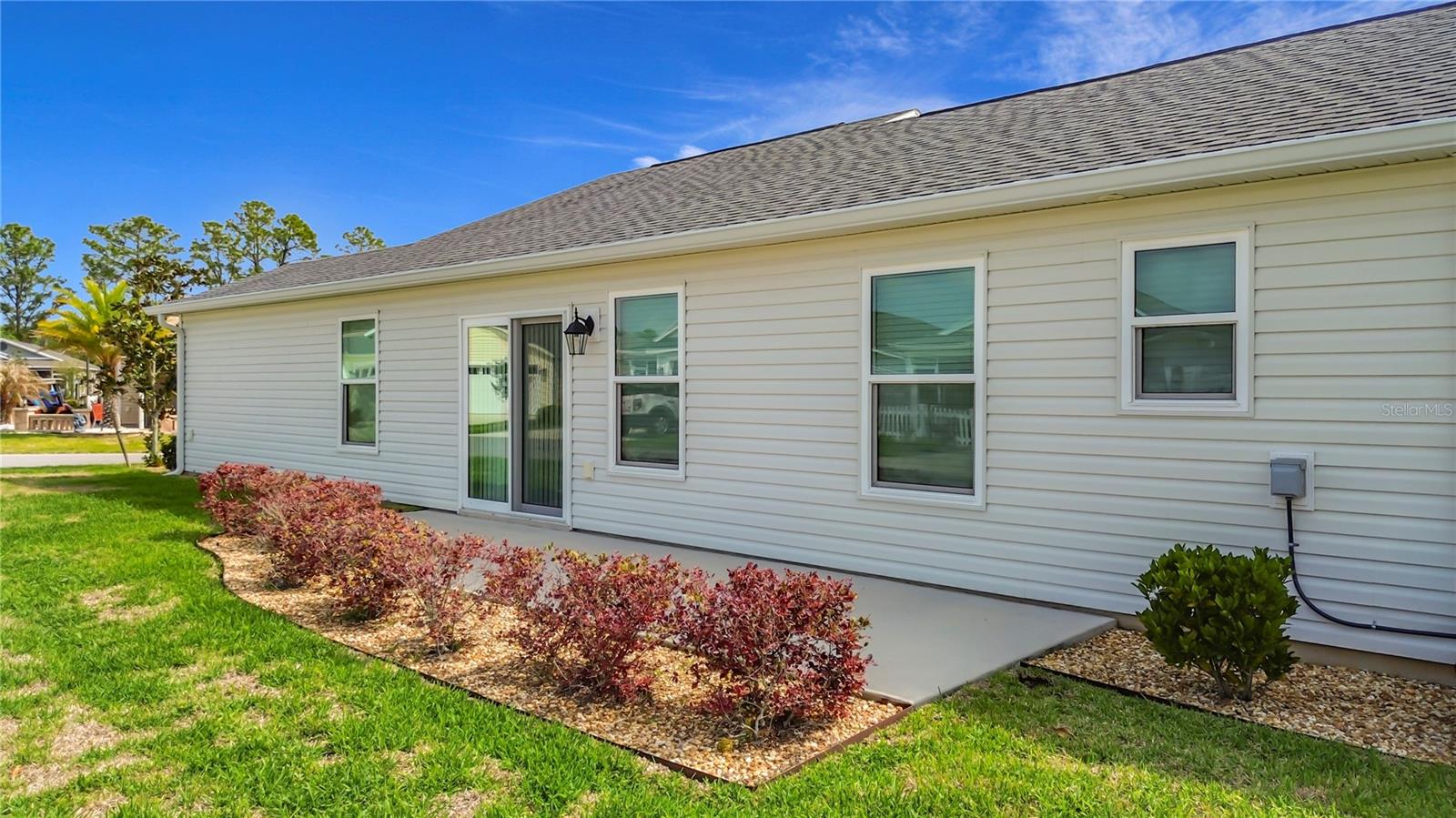 VILLAGES/SOUTHERN OAKS UN #130 - Residential