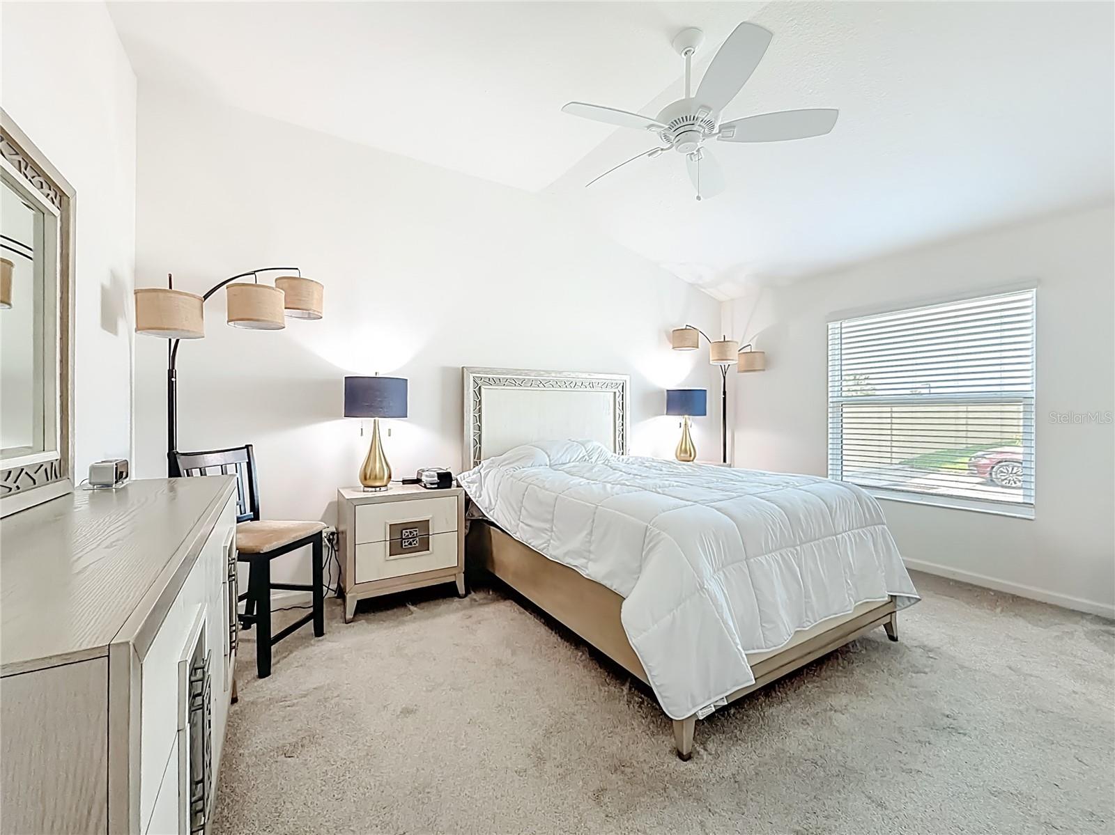 VILLAGES/SOUTHERN OAKS UN #130 - Residential