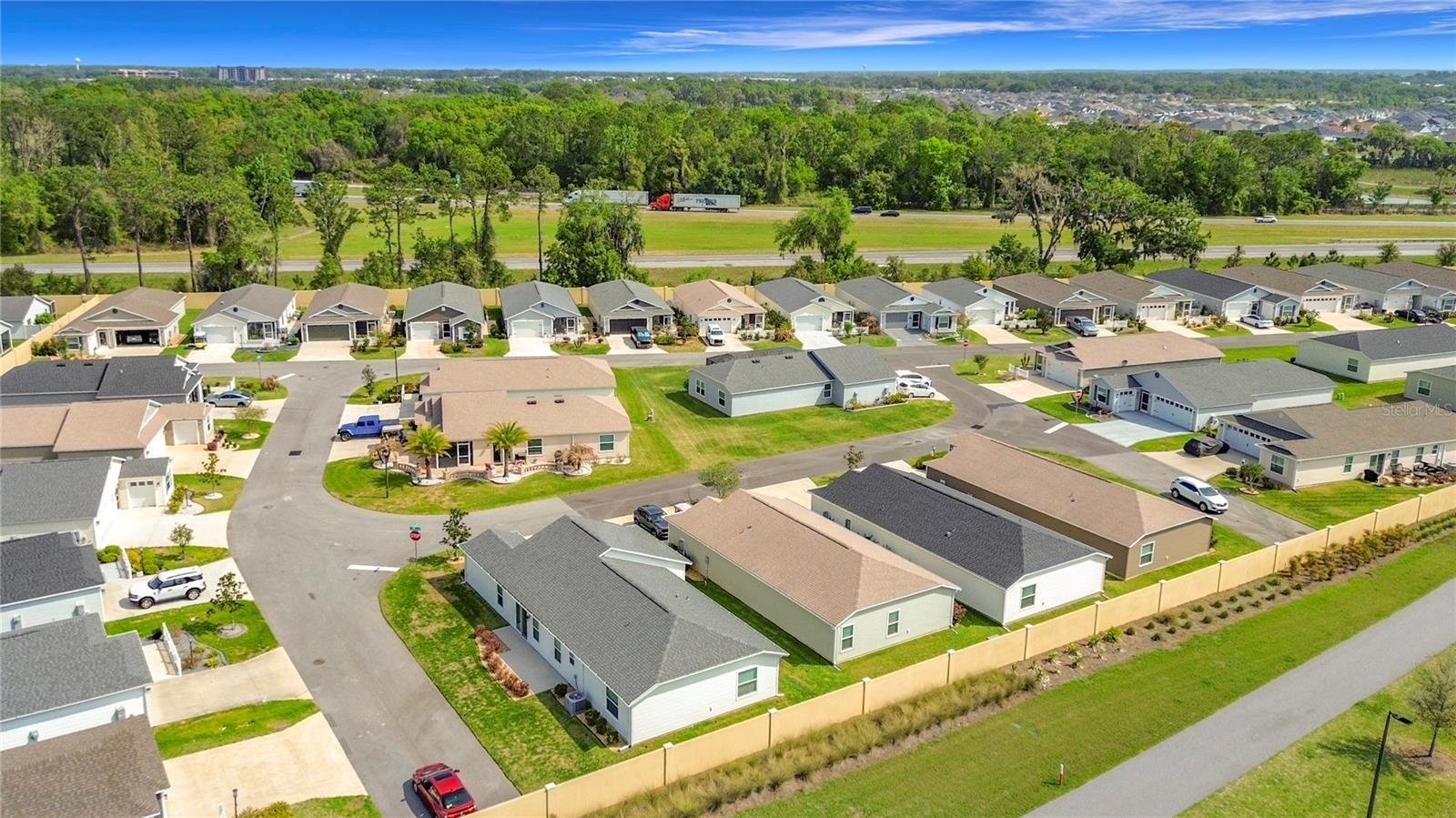 VILLAGES/SOUTHERN OAKS UN #130 - Residential