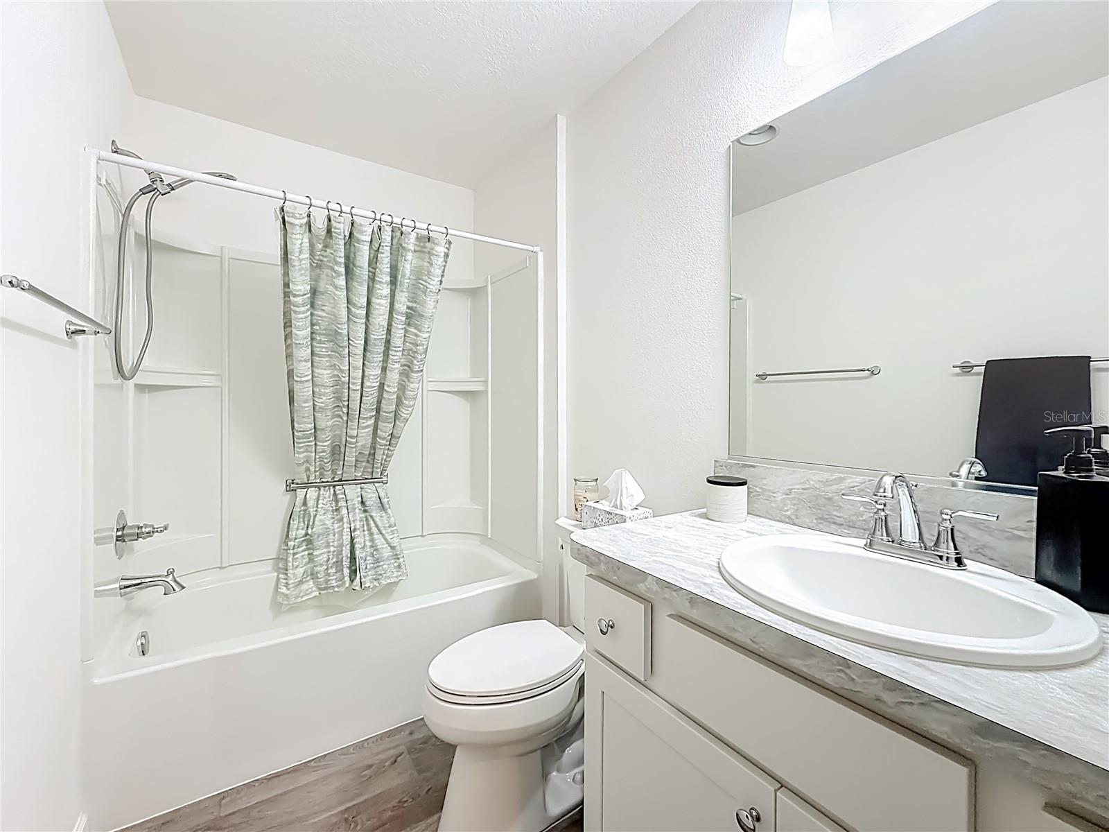 VILLAGES/SOUTHERN OAKS UN #130 - Residential