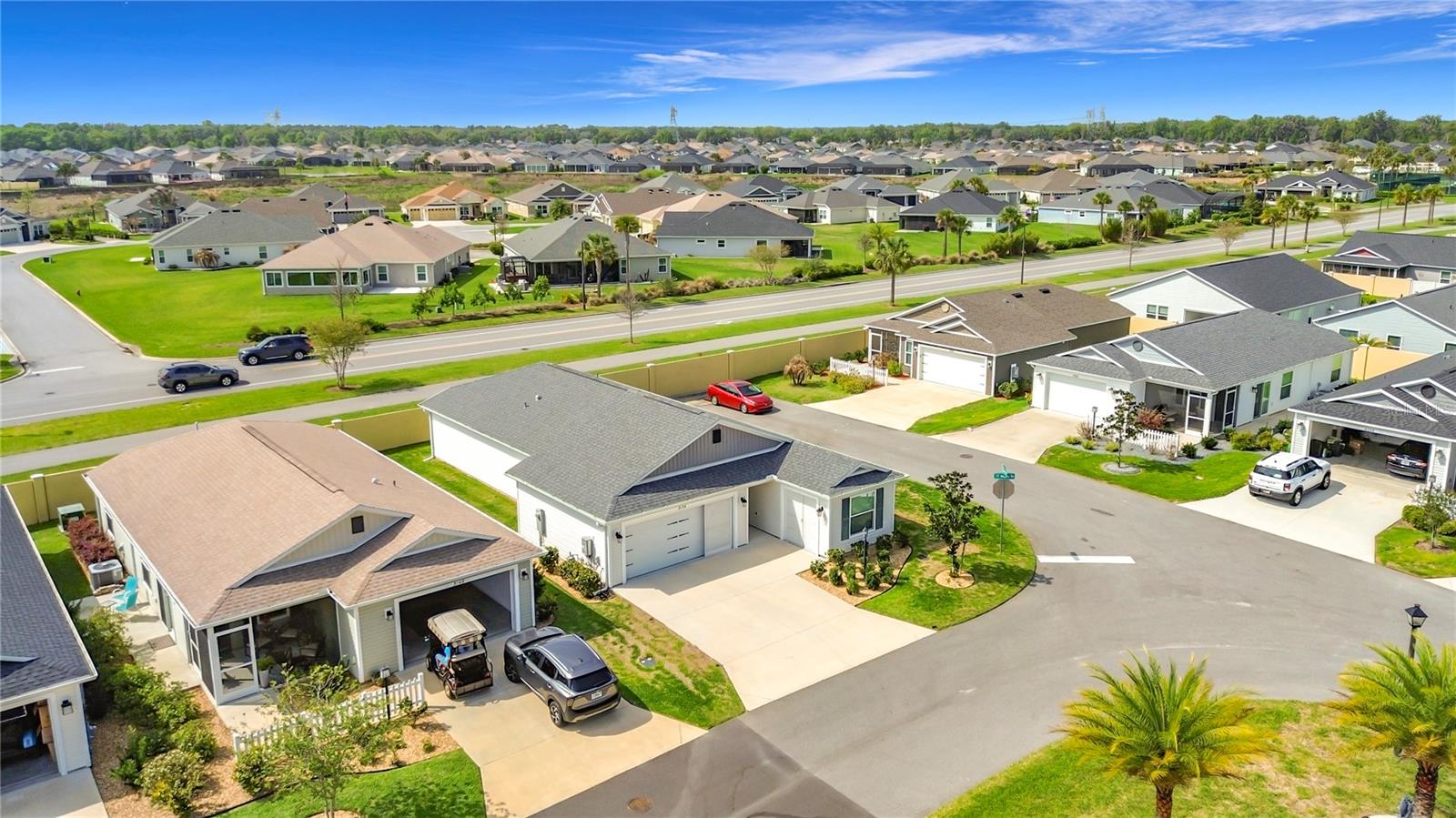 VILLAGES/SOUTHERN OAKS UN #130 - Residential