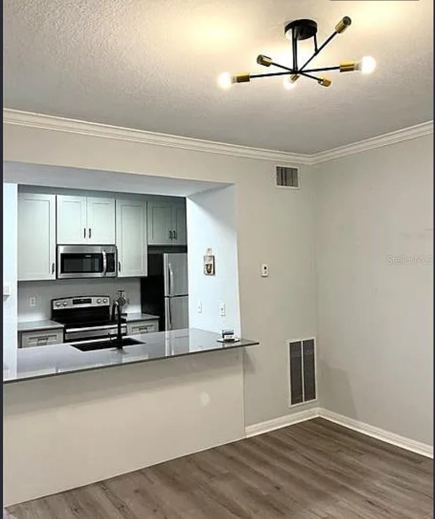 911 N ORANGE AVENUE 246