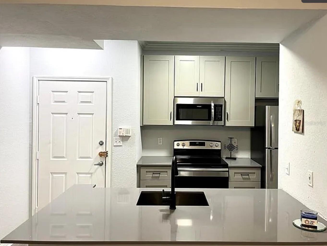 911 N ORANGE AVENUE 246