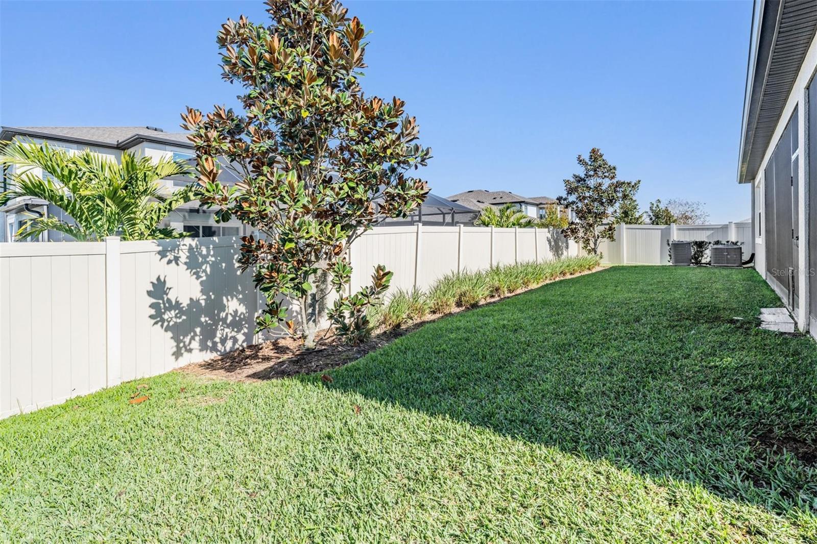 WHISPERING OAKS PRESERVE - Residential