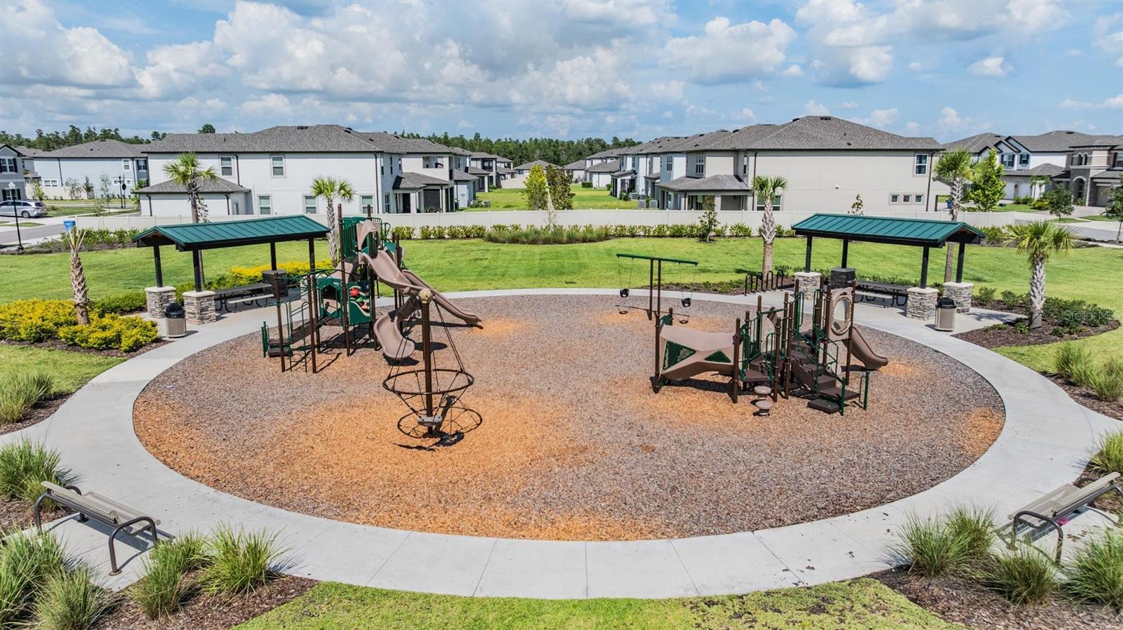 WHISPERING OAKS PRESERVE - Residential