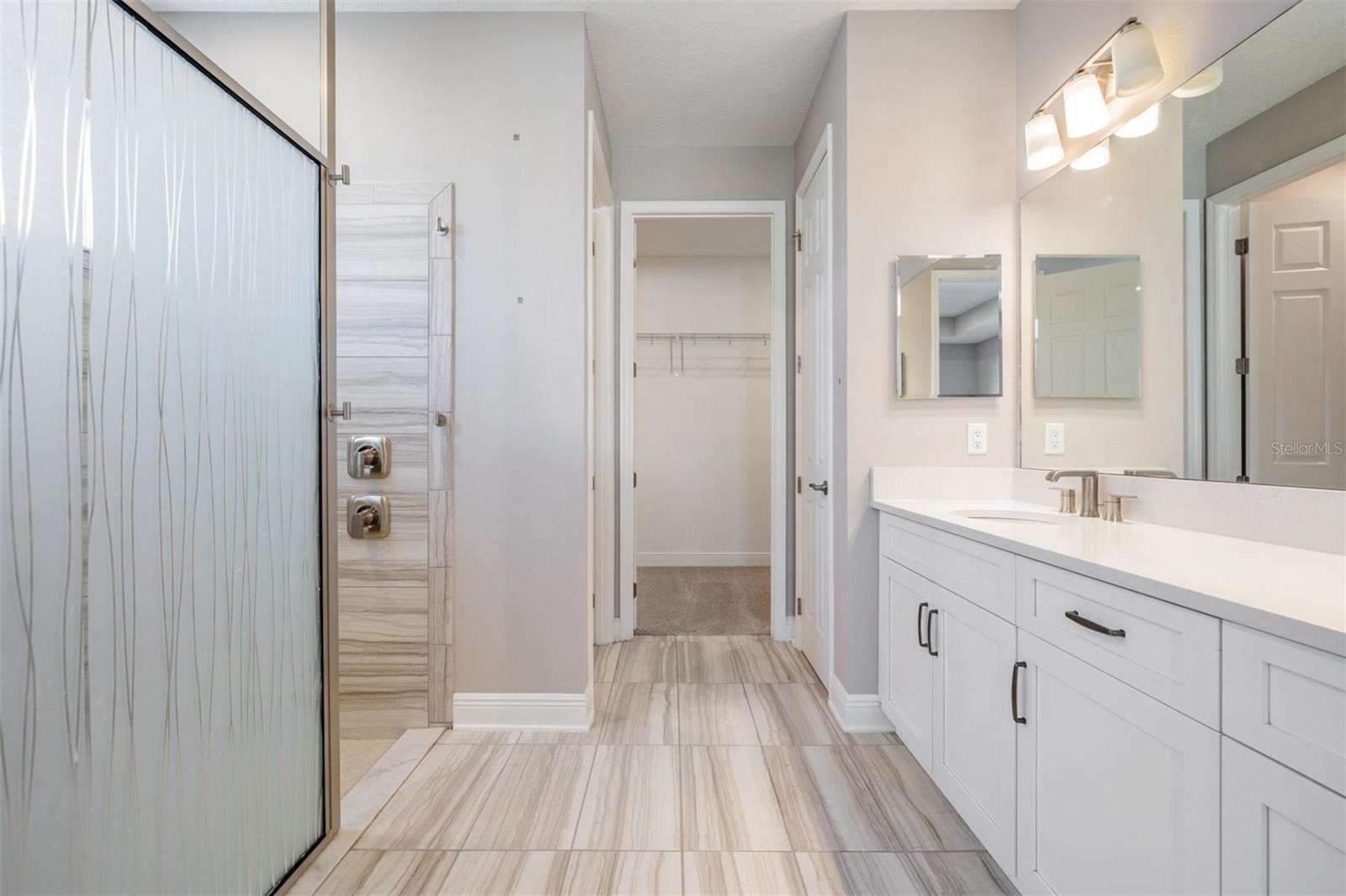 WHISPERING OAKS PRESERVE - Residential