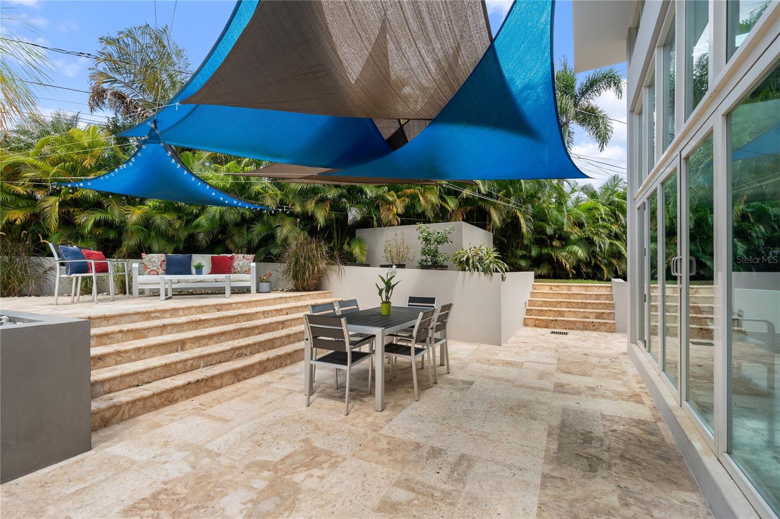 GARDEN HILLS SUR - Residential