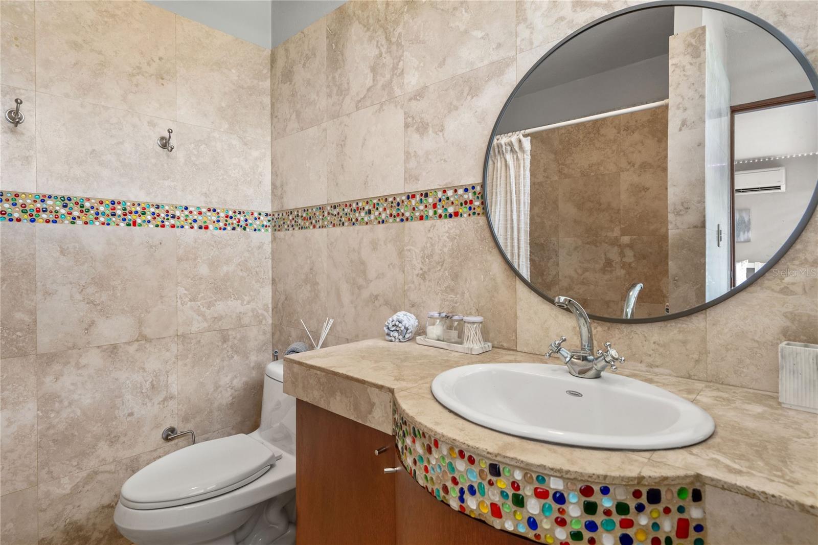 GARDEN HILLS SUR - Residential