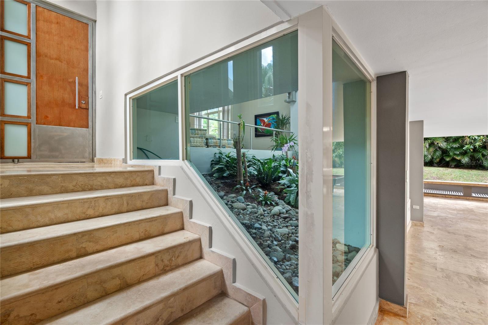 GARDEN HILLS SUR - Residential